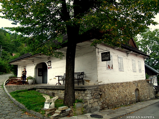 Lanckorona - zabytkowa chata - cafe Arka