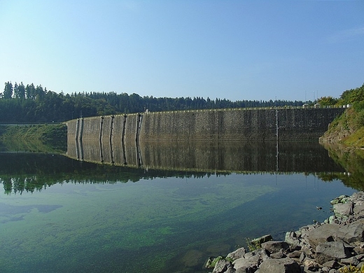 zapora na jeziorze pilchowickim