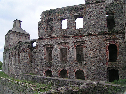 Ruiny zamku Krzytopr.Ujazd