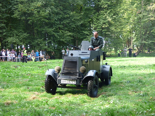 Bitwa Otarzewska. Samochd rozpoznawczy Kfz 13.