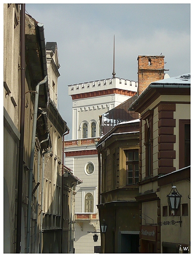 Uliczka z widokiem na Zamek Sukowskich. Bielsko-Biaa