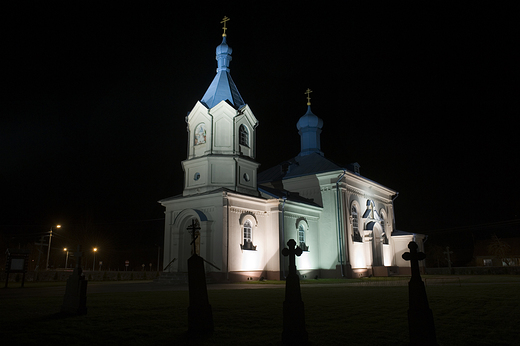 Iluminacja cerkwi w Dubinach. Okolice Hajnwki