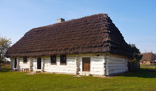 Tokarnia. Muzeum Wsi Koeleckiej jesieni.