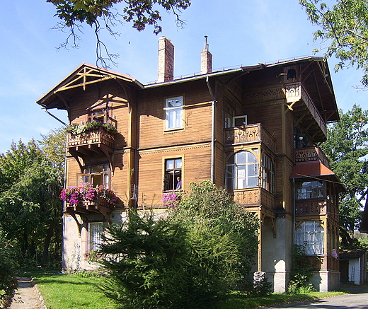 Stary zabytkowy pensjonat w Karpaczu