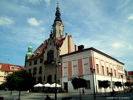 Ratusz z przylegajcym Teatrem Miejskim w Jaworze