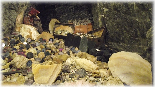 Kowary sztolnia Liczyrzepa- podziemna trasa- skarby natury