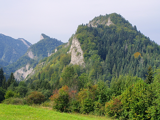 Pieniny Waciwe w jesiennej szacie - widok z Szafranwki