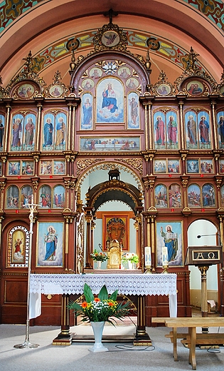Ikonostas w cerkwi  w Szlachtowej (obecnie koci katolicki pw. Matki Boskiej Poredniczki ask)