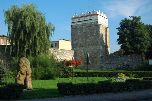 Krapkowice - Baszta i mury obronne