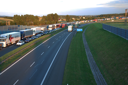 Malnia - Kierunek Wrocaw,  245 kilometr Autostrady 4 - korek na autostradzie