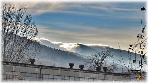 Tskne spojrzenie na Karkonosze