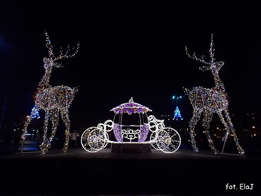 Warszawa ju witeczna. Iluminacja na Placu Na Rozdrou.