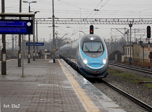 Warszawa. Pendolino na Dworcu Zachodnim PKP.