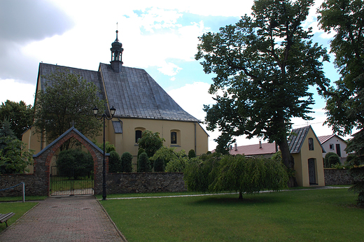 Jemielnica - Gotycki koci cmentarny pw. Wszystkich witych