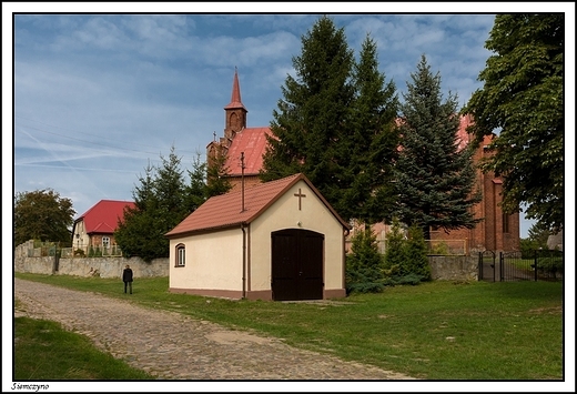 Siemczyno - neogotycki koci z 1699 r.