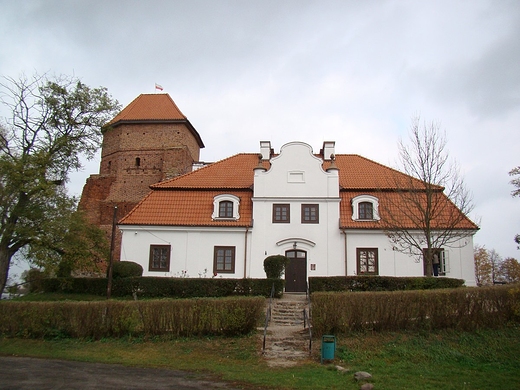 Muzeum Zbrojownia na zamku w Liwie