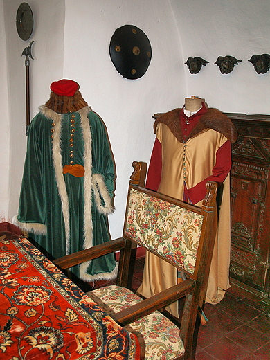 Pieniny. Wntrza muzeum w zamku DUNAJEC w Niedzicy.