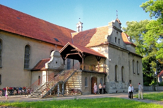 Nowe Skalmierzyce - koci parafialny p.w. w. Katarzyny  (plebania)