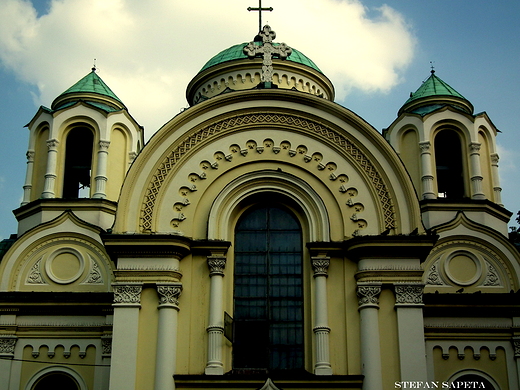 Koci w. Jakuba od strony Pl. W.Biegaskiego z zachowanymi cechami architektury neobizantyjskiej