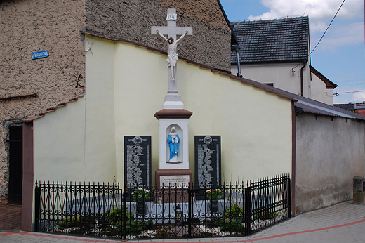 owkowice - Pomnik polegych mieszkacw w I i II wojnie wiatowej