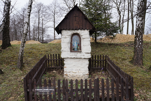 Kapliczka z Istebnej z 1910 r. w GPE w Chorzowie.