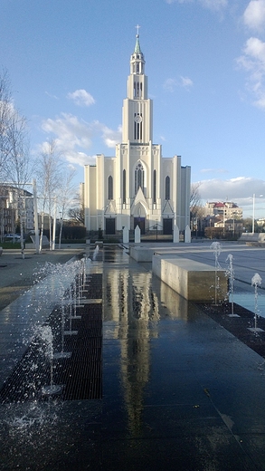 Plac Szembeka z kocioem p.w. Najczystszego Serca Maryi