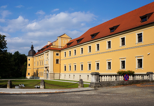 Pocysterski Zesp Klasztorno-Paacowy w Rudach.