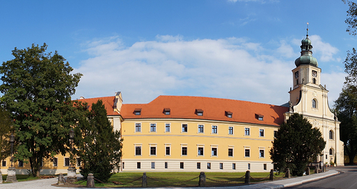 Pocysterski Zesp Klasztorno-Paacowy w Rudach.