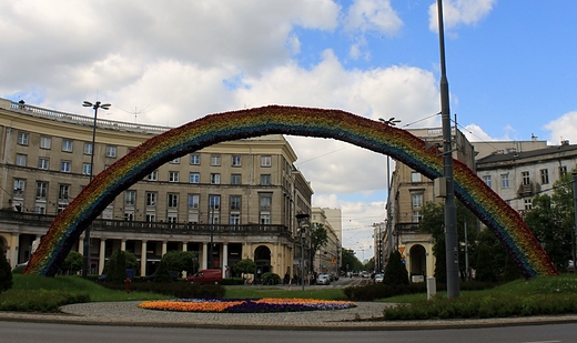 Tcza na placu Zbawiciela w Warszawie
