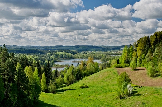 Wilczy Jar i jezioro Jaczno.