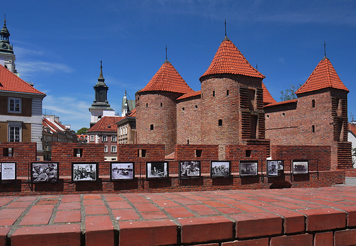 Warszawa. Barbakan.