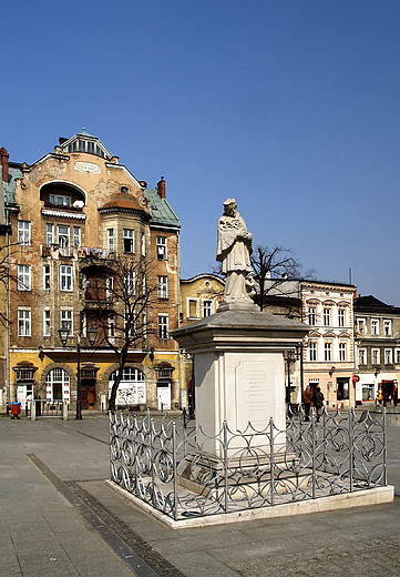 Bielsko-Biaa. Figura w.Nepomucena na rynku na Wzgrzu.