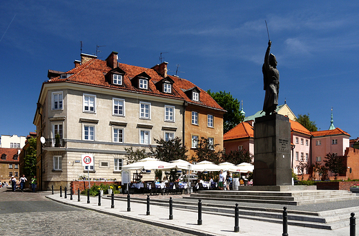 Warszawa. Pomnik Kiliskiego.