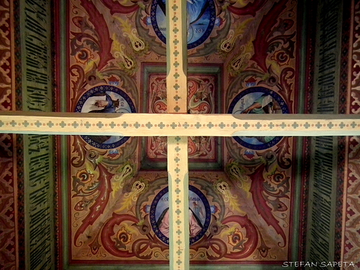 polichromia na stropie cerkwi pw.św.Kosmy i Damiana w Tyliczu