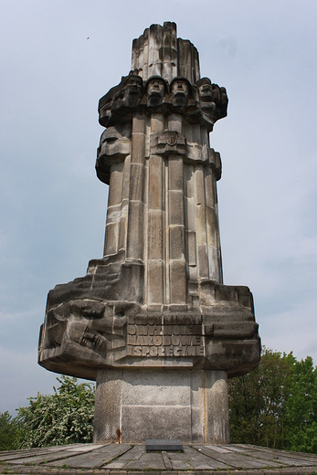 Pomnik Bojownikw o Narodowe i Spoeczne Wyzwolenie