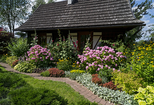 Kazimierz Dolny, domek w kwiatach