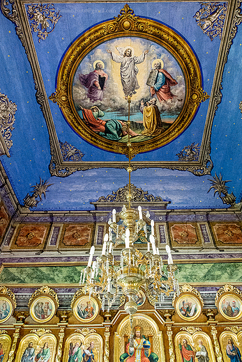 cerkiew greckokatolicka w. Paraskewi - ikonostas i strop