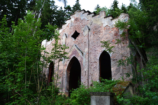 Lubawka - Zniszczona II kaplica na Kalwarii Lubawskiej