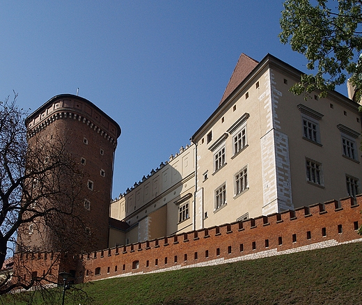 Krakw. Wawel - fragment murw obronnych z Baszt Senatorsk