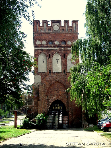 Brama Mariacka zwana te Sztumsk czy Przewozow - gotyk z XIV w. w Malborku.