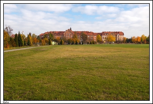 Kalisz - Wysze Seminarium Duchowne Diecezji Kaliskiej _ widok od strony rzeki Prosny