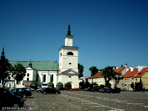 Bazylika Zwiastowania NMP i w. Mateusza na rynku w Putusku