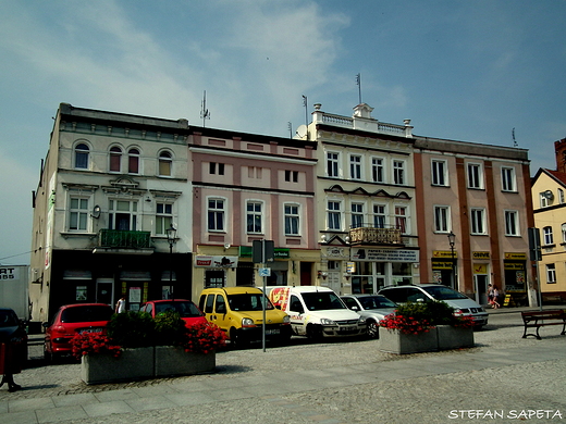 Rynek w Nowem zachowa do dzi niemal nienaruszony ukad redniowiecznego krzyackiego miasta.