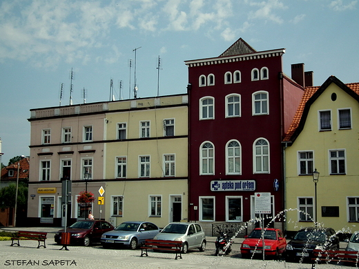 Rynek w Nowem zachowa do dzi niemal nienaruszony ukad redniowiecznego krzyackiego miasta.