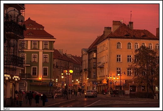 Kalisz - niebo nad rdmiejsk _ w stron rynku