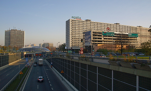 Katowice. Fragment nowoczesnej arterii miejskiej