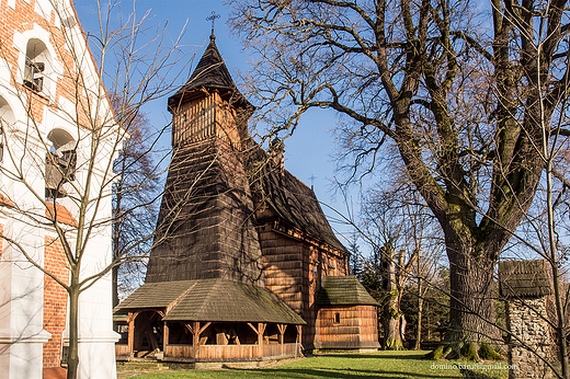 gotycki drewniany koci pw. w. Doroty - 1551r. - widok od wschodu