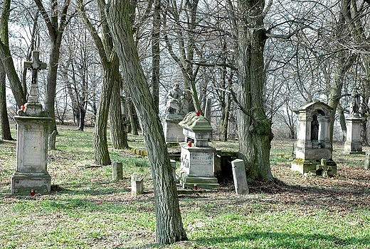 Wszchwite - opuszczony cmentarz