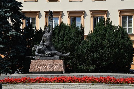 Warszawa - Pomnik Partyzanta