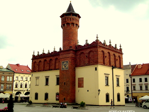 Ratusz w Tarnowie z XIV w.